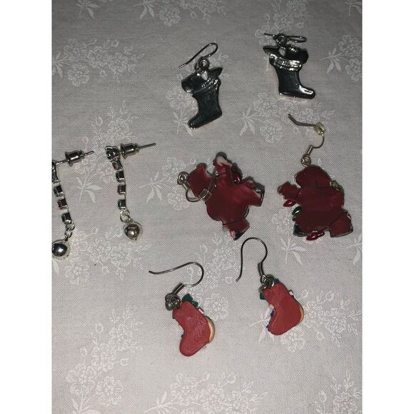 Vintage Christmas Earrings - Picture 14 of 14